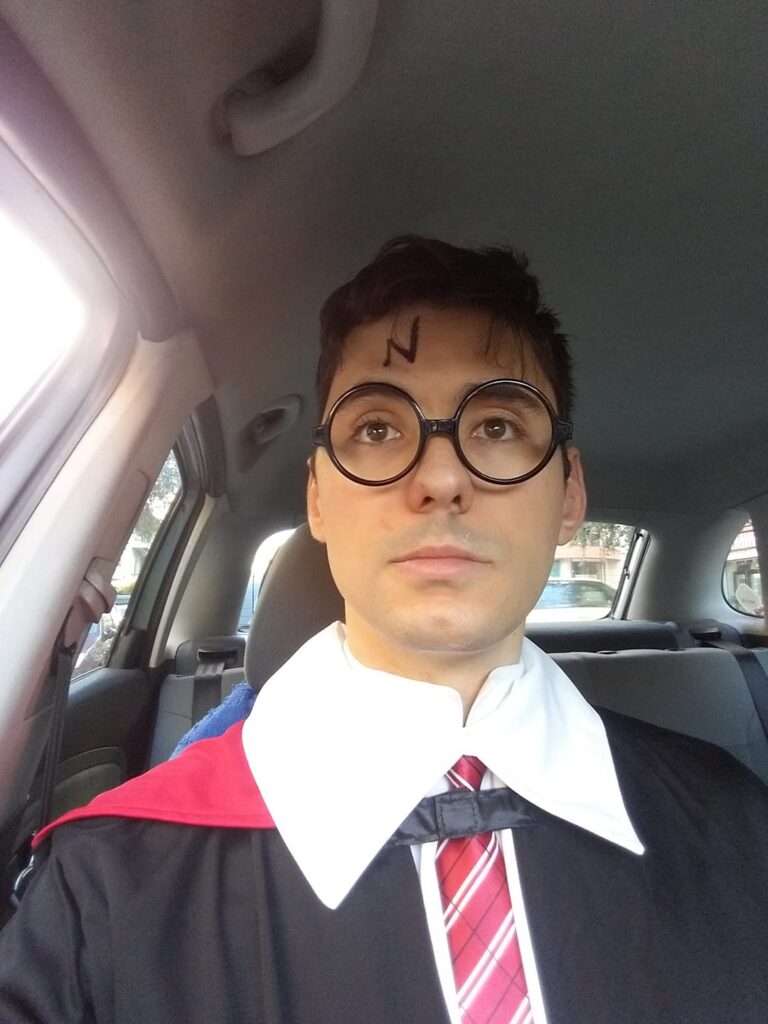 54002582_2373368332714119_8829724140849070080_o-768x1024